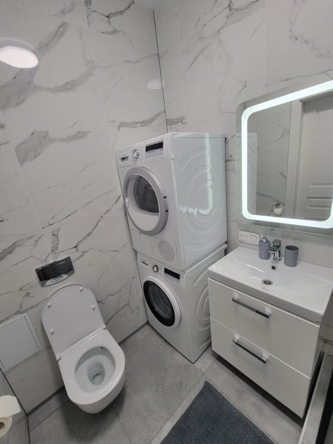 Warm & Cozy Apartment In The Heart Of Historical Lviv Kültér fotó