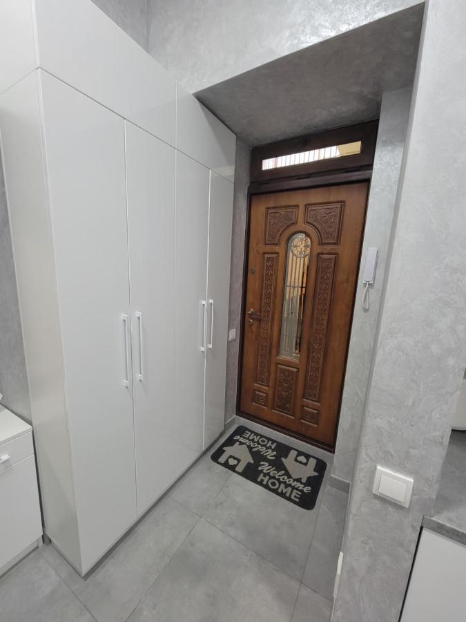Warm & Cozy Apartment In The Heart Of Historical Lviv Kültér fotó